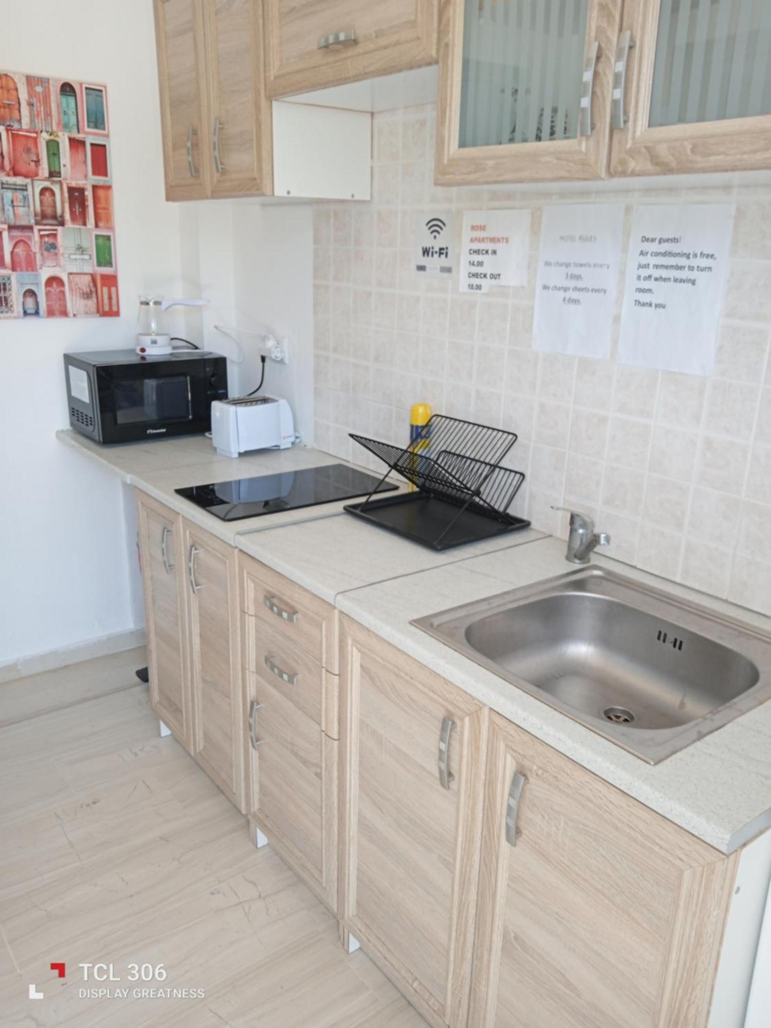 Rose Apartments Mesonghi Мораїтика Екстер'єр фото